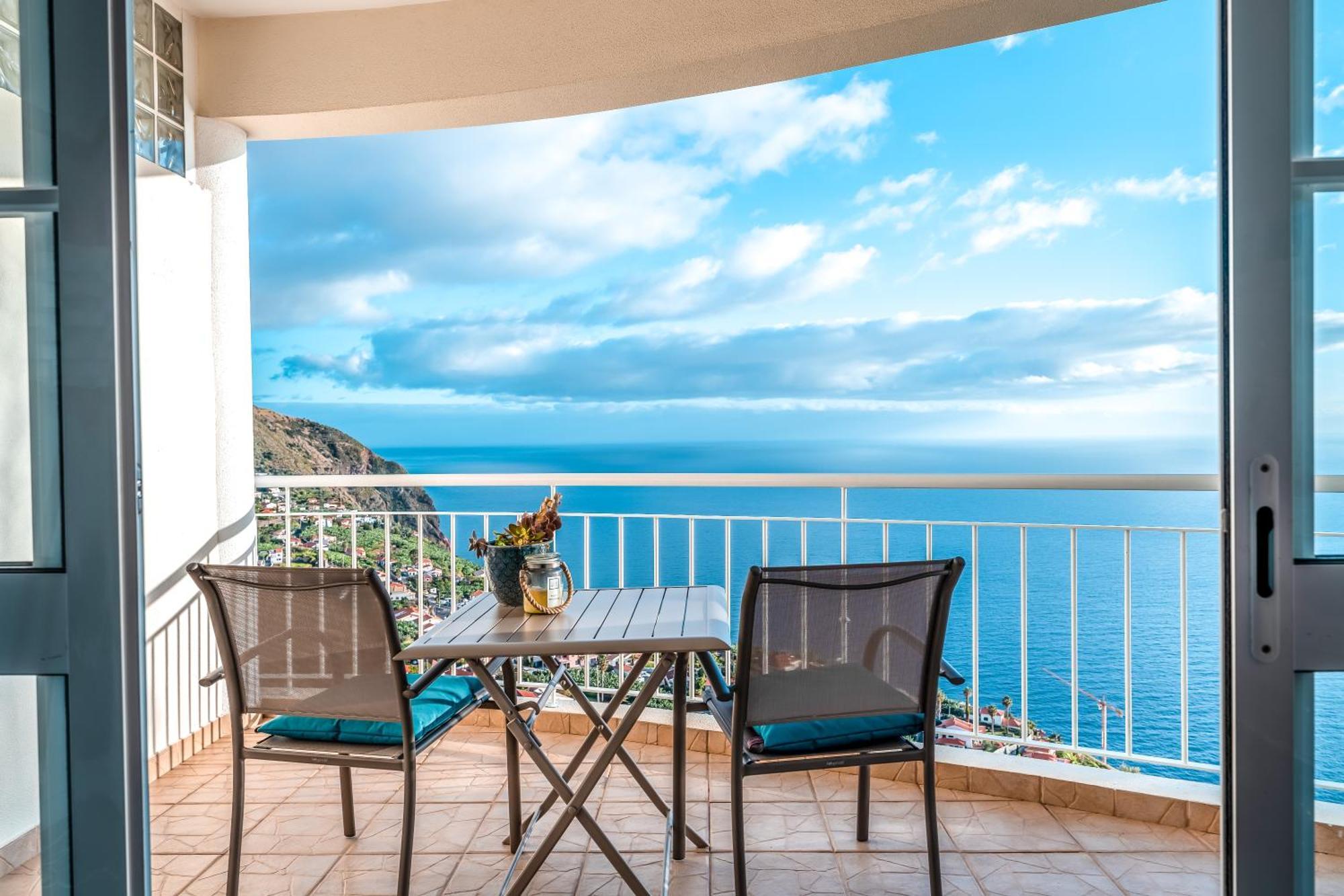 Casa Serena Apartments Arco da Calheta  Exteriör bild